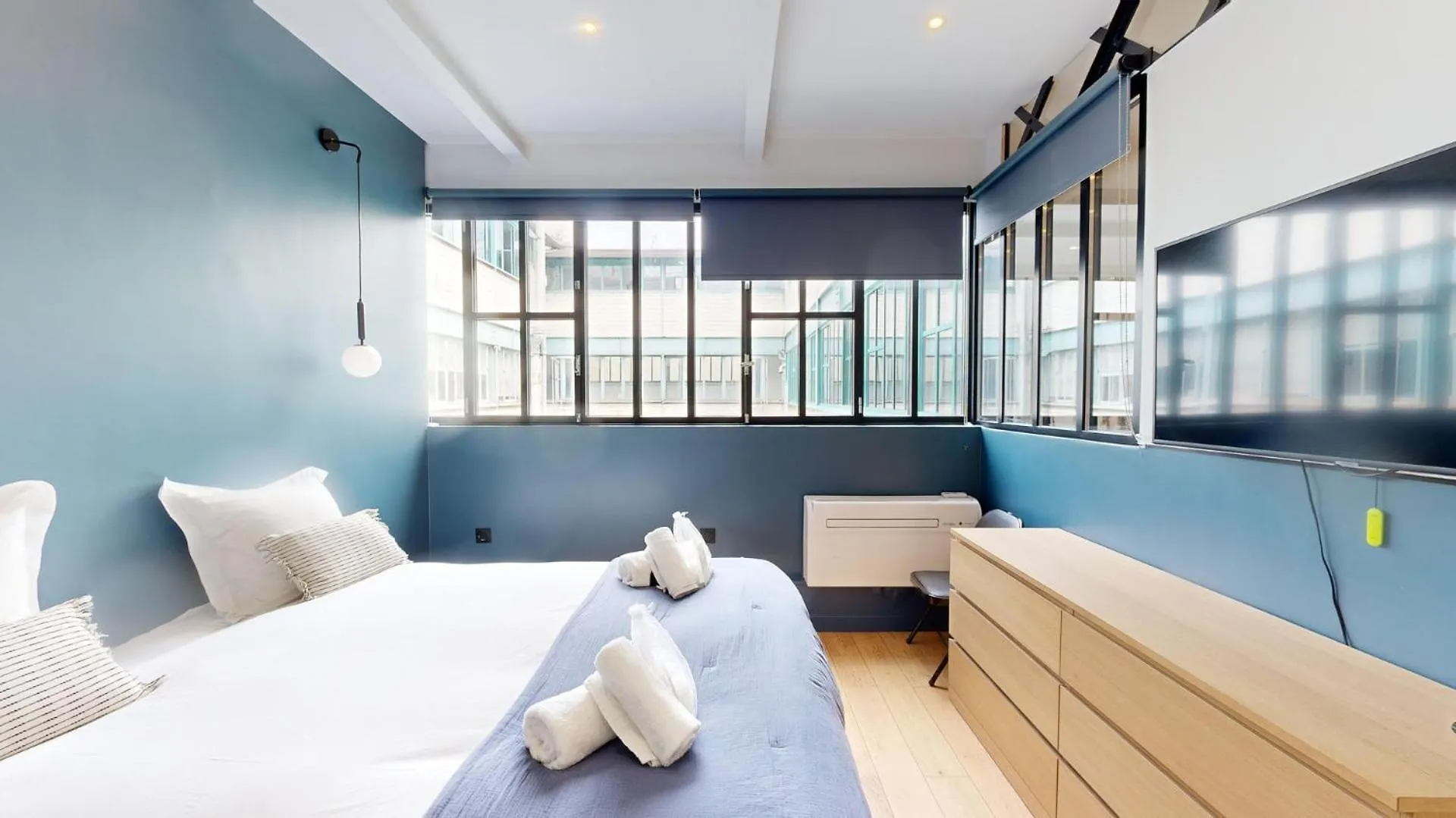 178 Cesar - Superb In Daire Paris